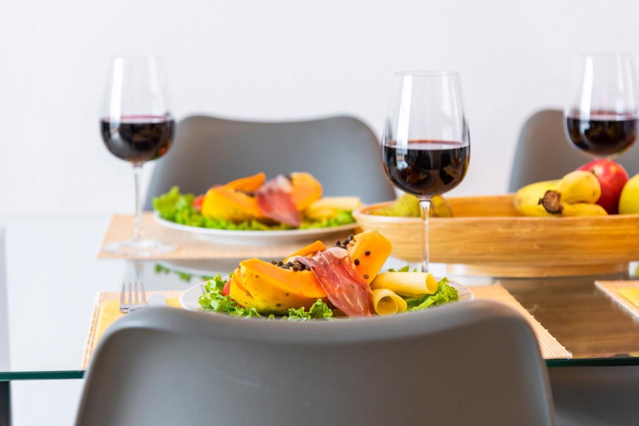 1314 Fabulous 2 Bedroom Accommodation Roof Terrace 칼라오살바헤 외부 사진