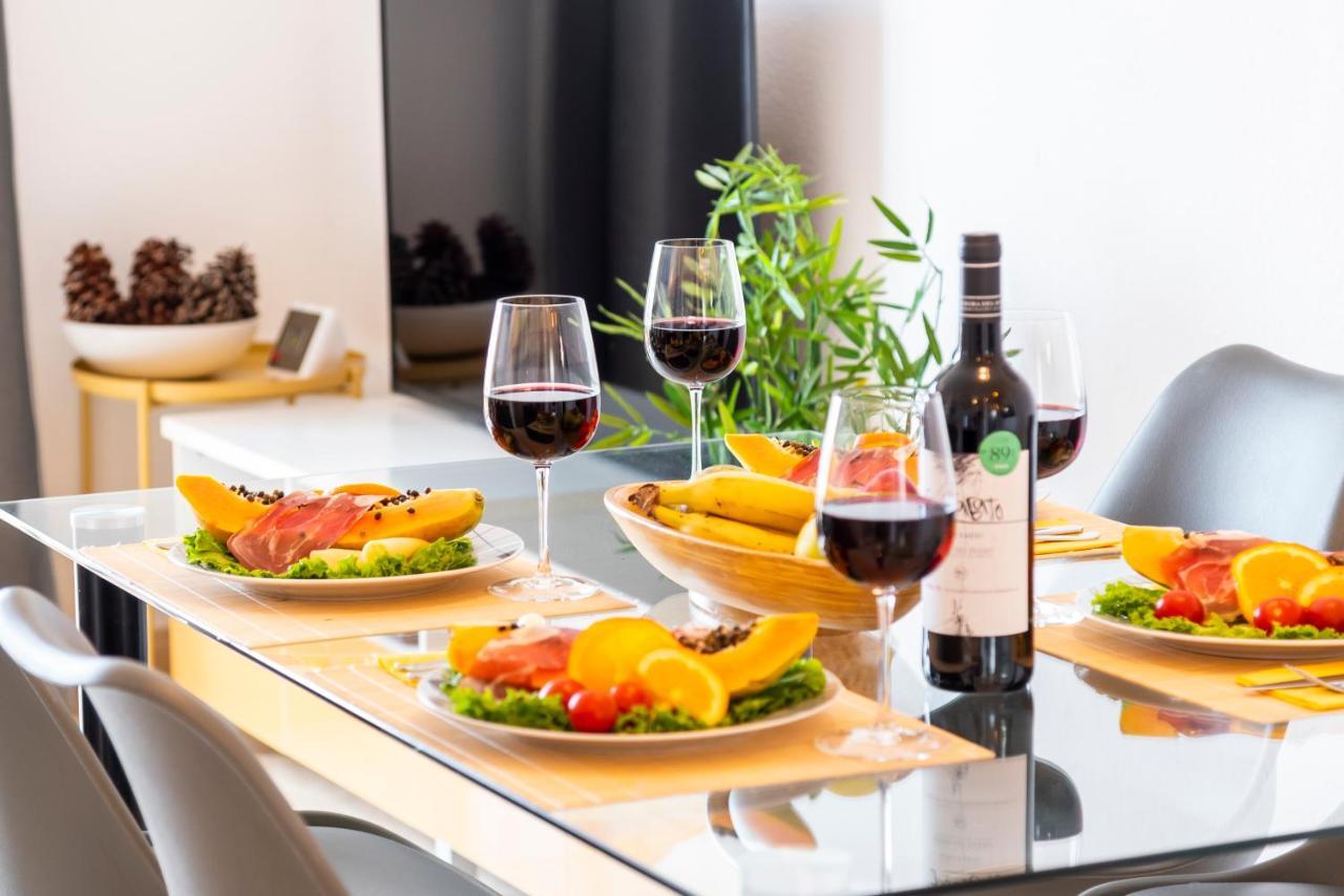 1314 Fabulous 2 Bedroom Accommodation Roof Terrace 칼라오살바헤 외부 사진