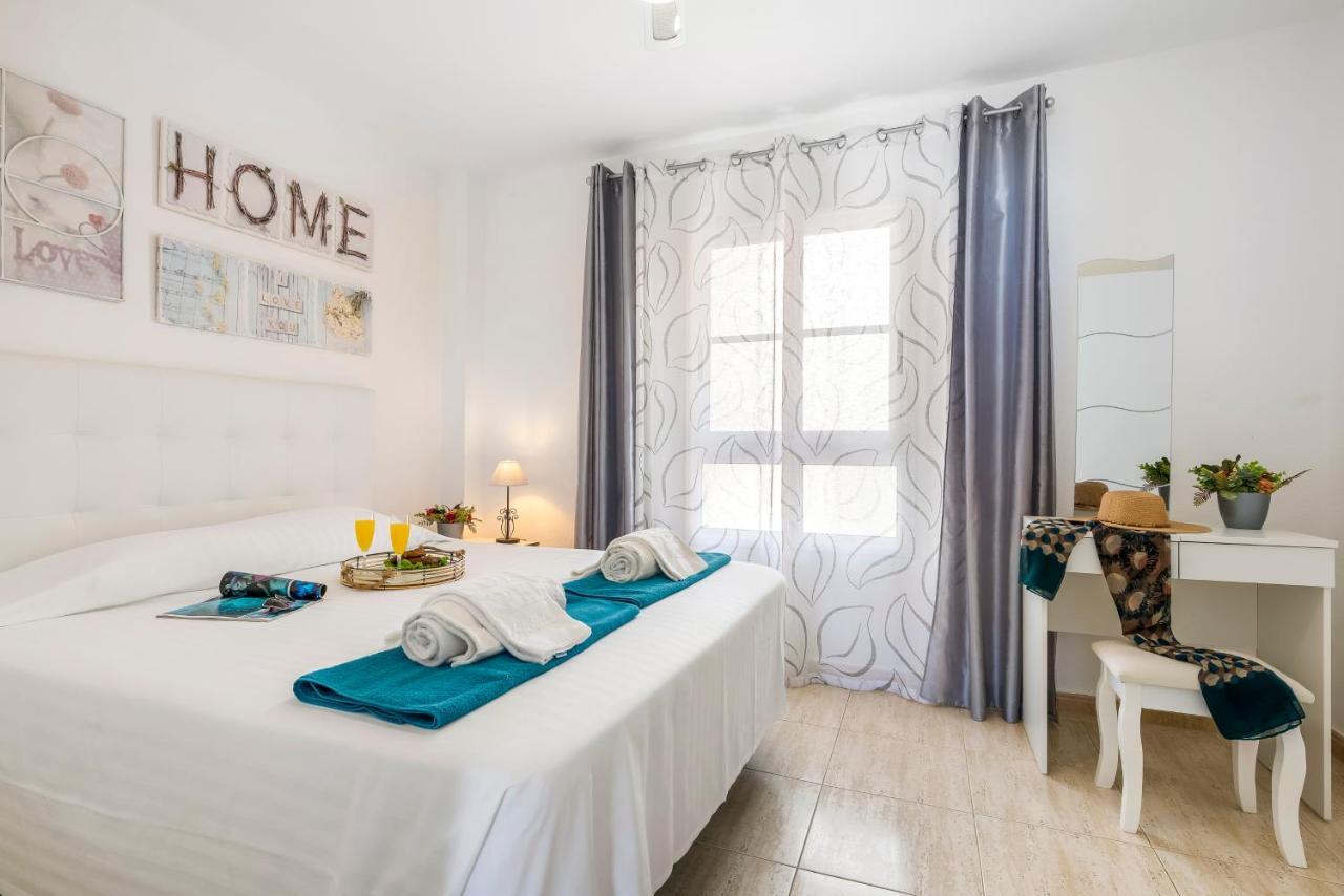 1314 Fabulous 2 Bedroom Accommodation Roof Terrace 칼라오살바헤 외부 사진